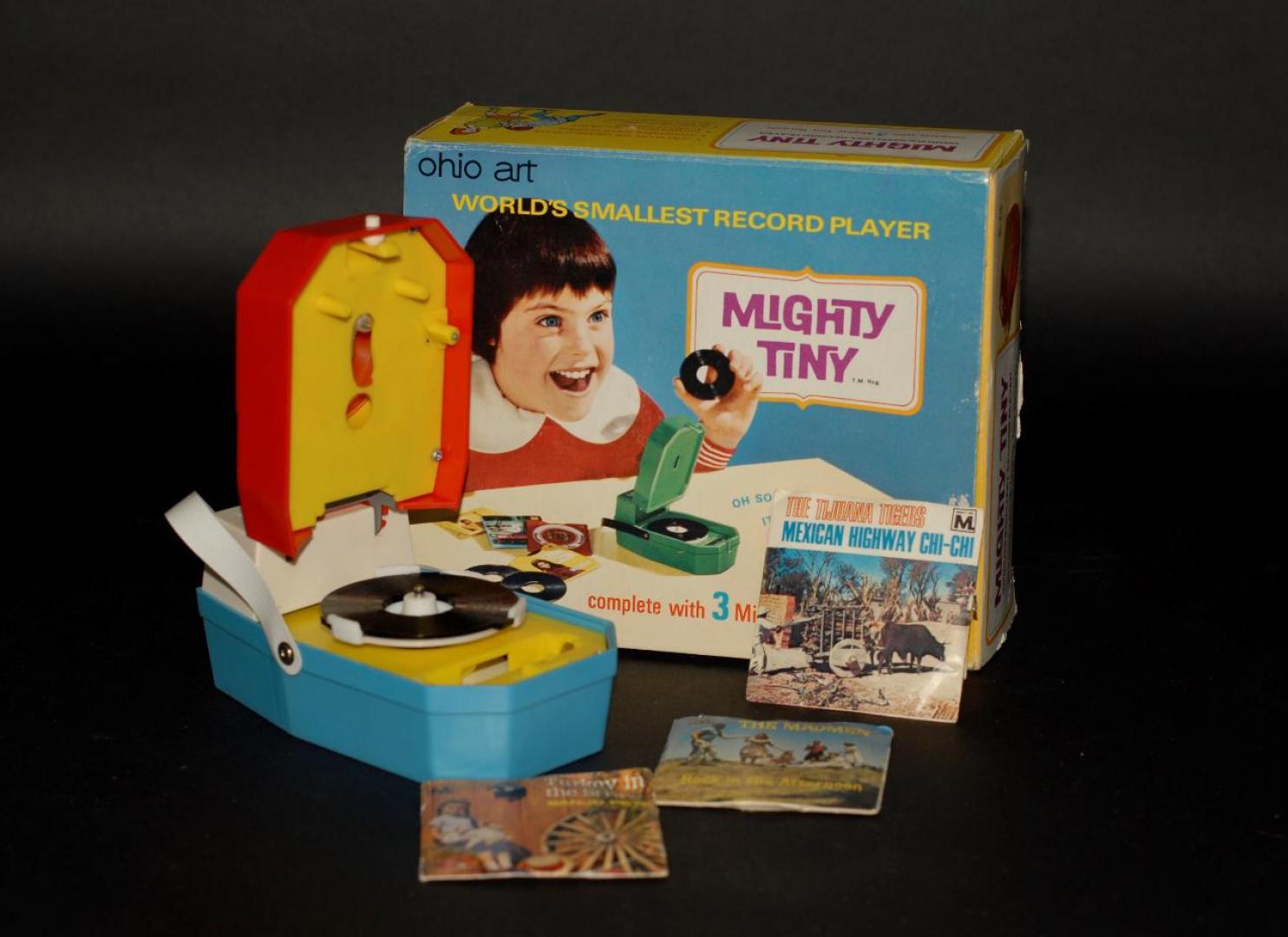0779_Might Tiny_Plattenspieler