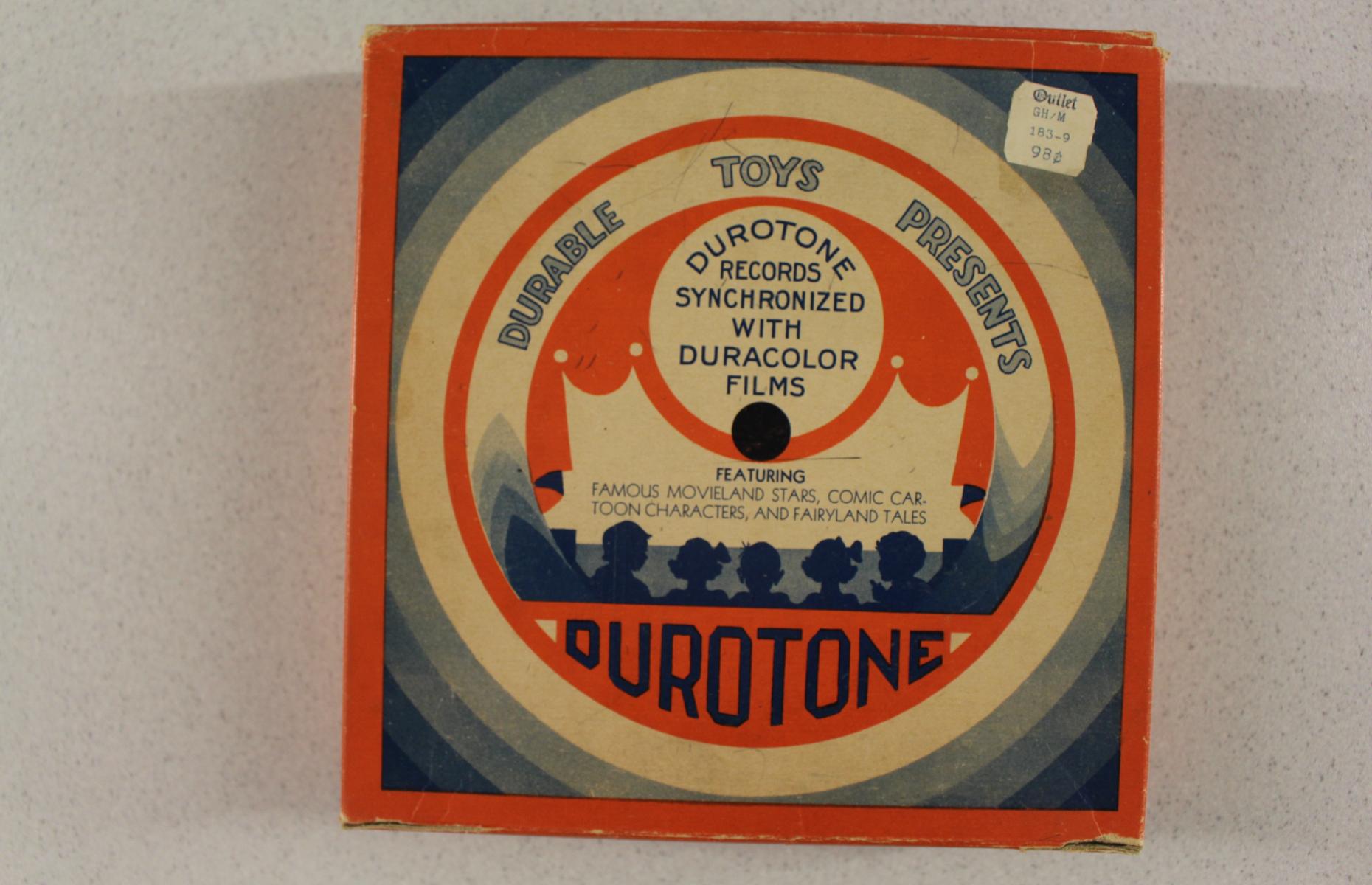 Die Aufbewahrungsschachtel für die Filmrollen der Projektionsapparats.